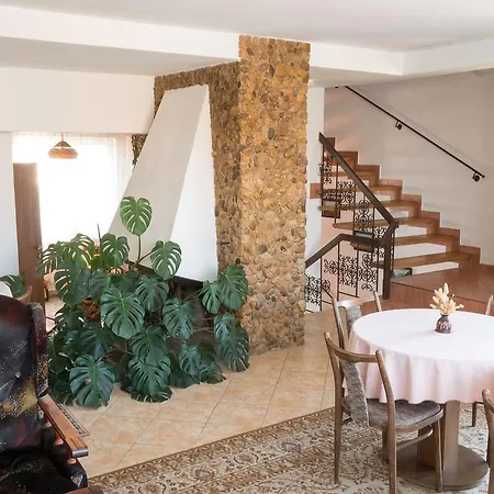 Alton Garni 3* Ceske Budejovice